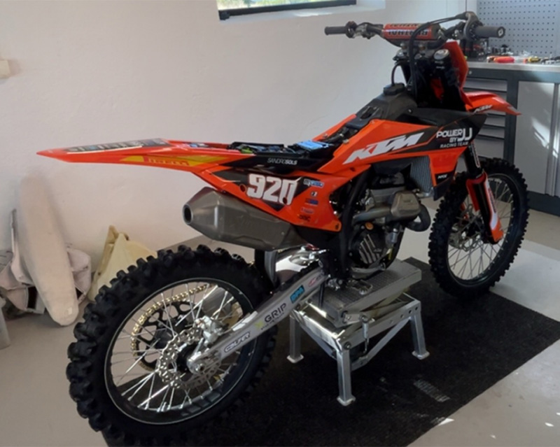 Två svenskägda KTM 250 SX-F stulna i Belgien vid gränsen till Frankrike