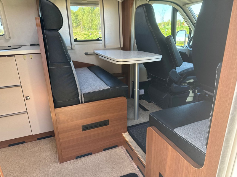 Svenskregistrerad husbil Fiat LMC T672 Cruiser Blackline stulen i Urbanizacion la Marina San Fulgencio mellan Alicante och Torrevieja, Spanien.