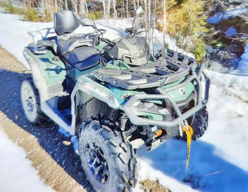 Fyrhjulingar grön Can Am Outlander 570 MAX XU + och svart Yamaha YFM 700 Grizzly stulna nordväst om Nordmaling