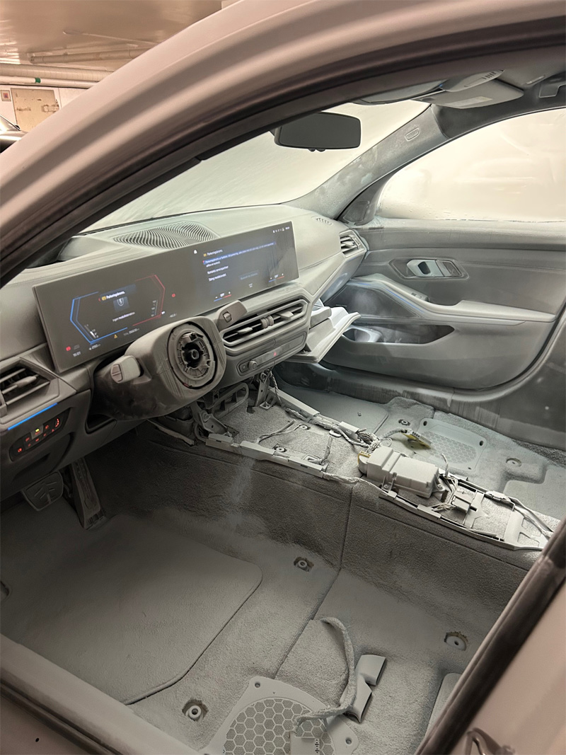 Vit BMW M3 CS slaktad på söder i Stockholm