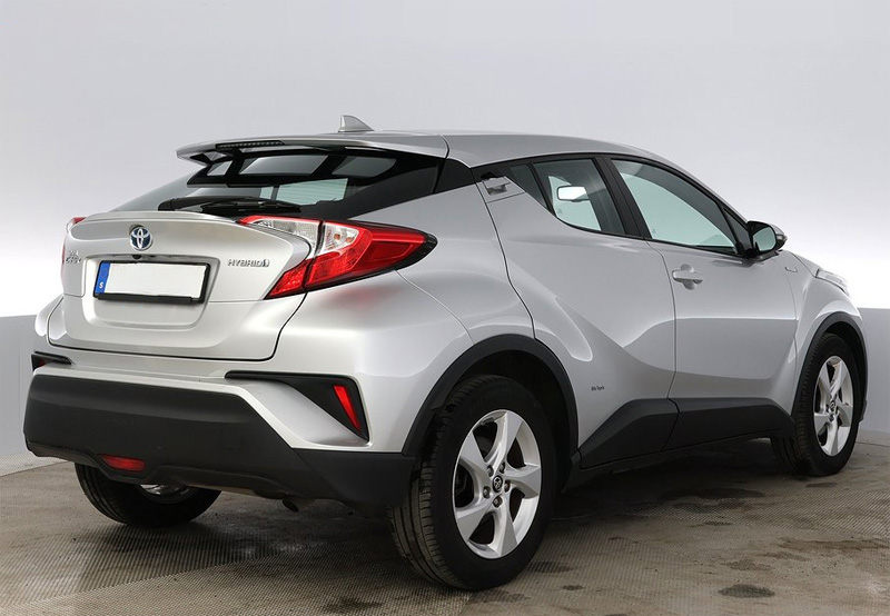 Silvermetallic Toyota C-HR stulen i Gröndal, Stockholm