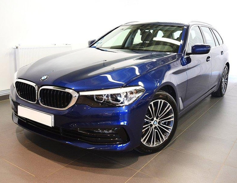 Blå metallic BMW 520D Xdrive Touring stulen i Stocksund norr om Stockholm