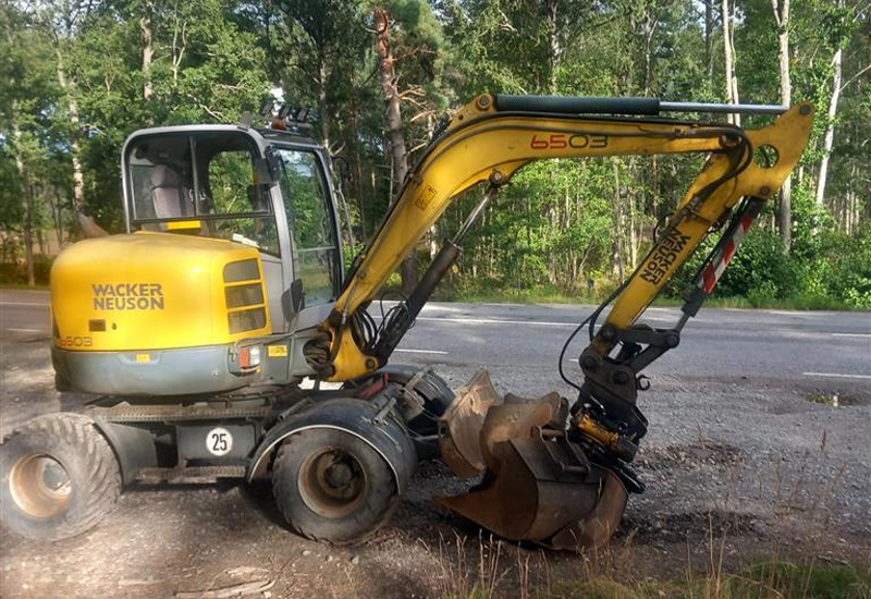 Wacker Neuson 6503 stulen på Bergaholmsvägen i Södertälje