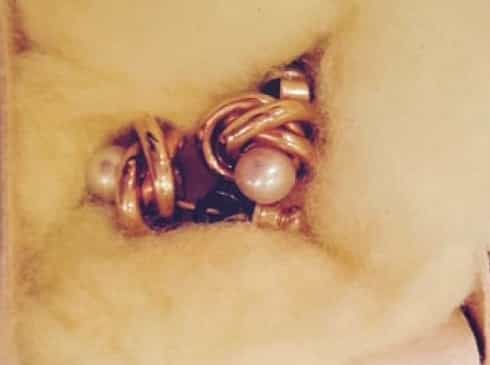 Smycken värda stora belopp stulna vid åldringsbrott i Stockholm