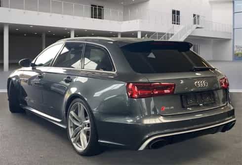 Mörkgrå metallic Audi RS6 Avant Quattro stulen i Åstorp nordost om Helsingborg