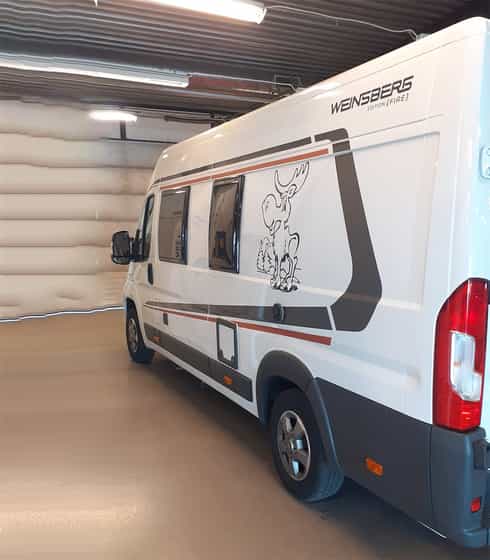 Husbil "plåtis" Fiat Weinsberg Carabus 631 Edition stulen i Knivsta mellan Stockholm och Uppsala