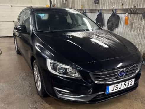 Svart Volvo V50 D4 stulen i Västerås