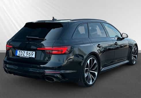 Svart Audi RS4 Avant Quattro stulen utanför Ängelholm