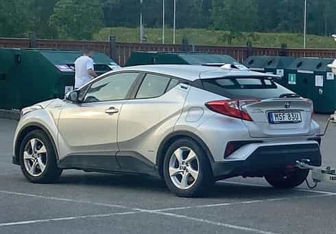 Silvermetallic Toyota C-HR stulen i Gröndal, Stockholm