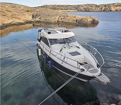 Aquador 23 HT stulen vid Ödby Ö, Hunnebostrand.